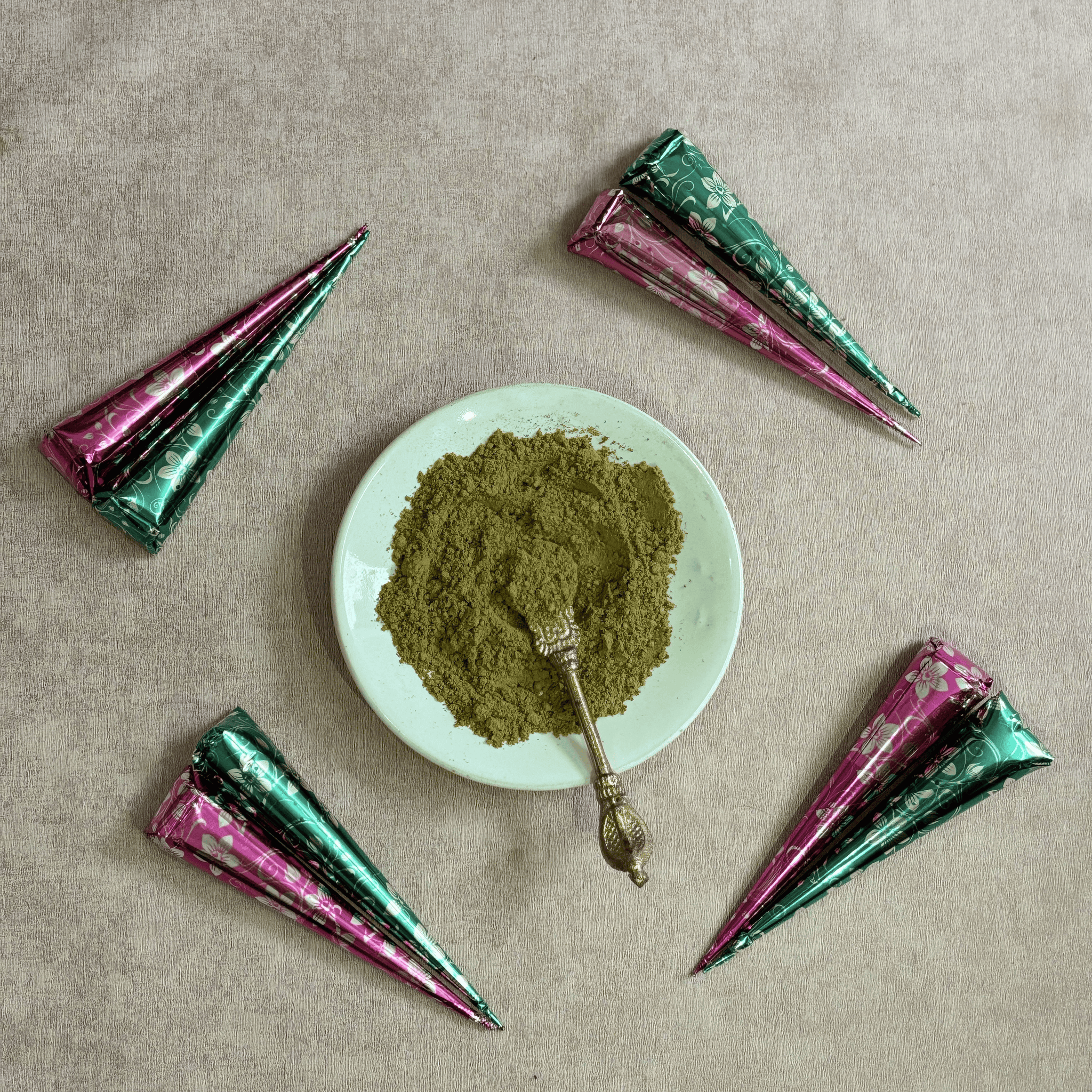 Triple Filtered Natural Mehendi Powder